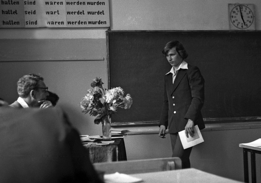 Stay fit - the USSR, School, Made in USSR, School uniform, Pupils, Childhood in the USSR, Black and white photo, Soviet education, Soviet, Childhood memories, 60th, 70th, 80-е, 50th, Memory, История России, Old photo, Film, Telegram (link), Longpost