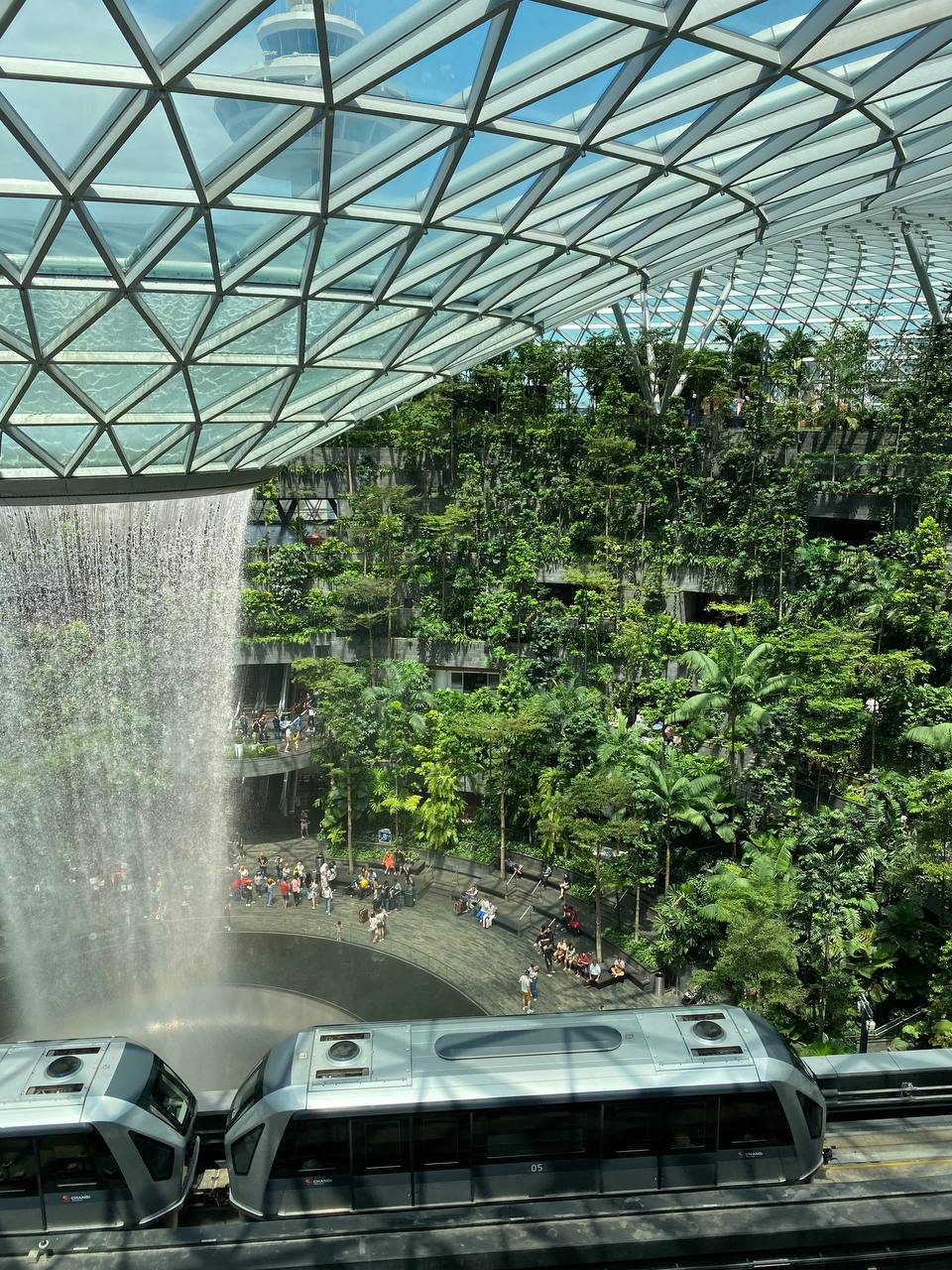 Singapore, Singapore, Airport (part 5) - My, Living abroad, Singapore, The airport, beauty, Unusual, Drive, Future, A wave of posts, Posts on Peekaboo, Blog, Bloggers, Longpost