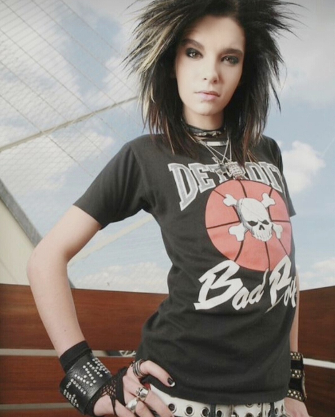 Soon the lead singer in Tokyo wanted to change sexes. Let's check out what she was like in her youth - My, Bill Kaulitz, Tokio hotel, Men and women, Musicians, Girls, Transformers, Humor, Mat, Longpost