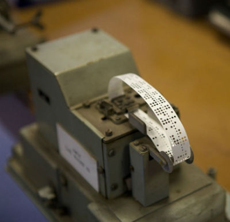 1801: Punch cards control jacquard loom - Technologies, Rarity, IT, Inventions, Computer, Punch cards, Innovations, Computer hardware, History, Longpost