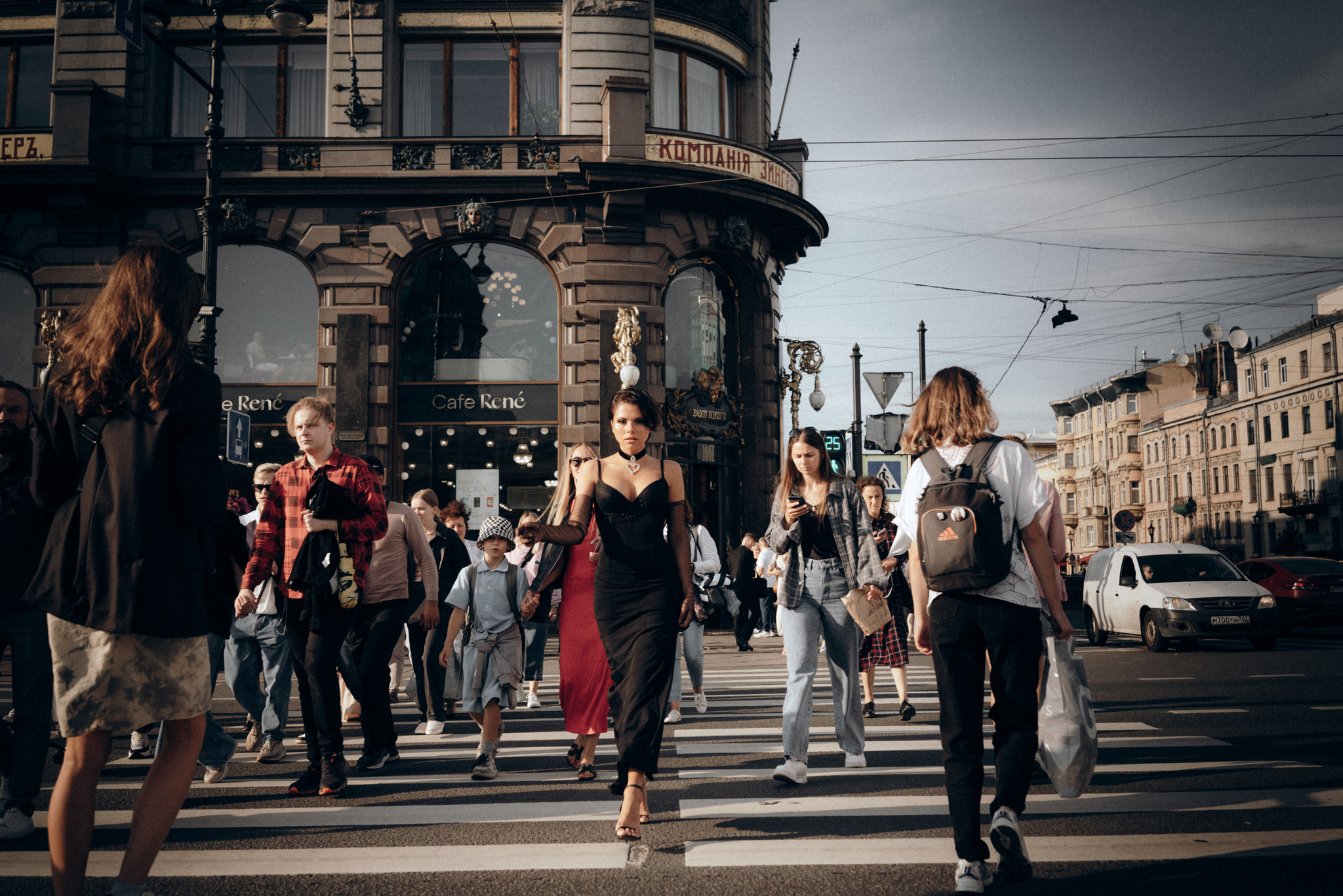 Walk with Daria in the center of St. Petersburg - My, The photo, Black and white photo, Photographer, Beginning photographer, PHOTOSESSION, Photo on sneaker, Longpost, Girls, Saint Petersburg