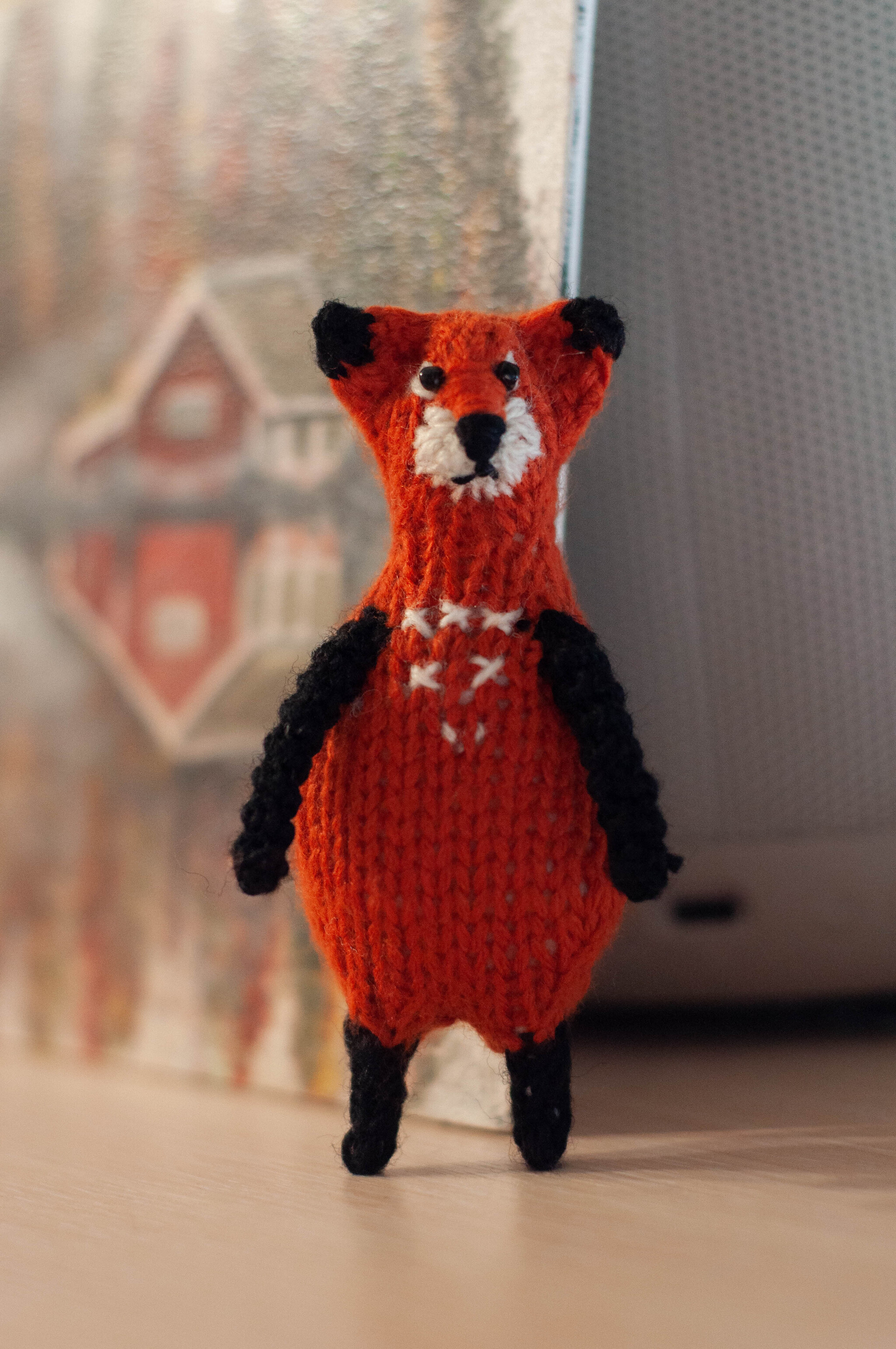 Knitted fox, pocket friend - My, Knitting, Needlework, Handmade, Pocket animals, Knitting, Fox, Amigurumi, Knitted toys, Author's toy, Needlework without process, Plush Toys, Longpost