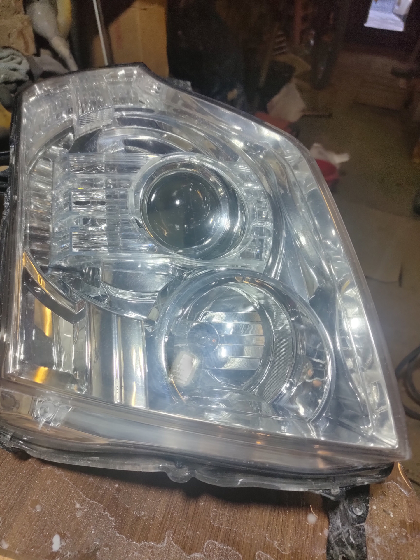 Grinding, polishing and armoring of headlights on Pajero 4 - do it yourself - My, Needlework with process, Rukozhop, With your own hands, Mitsubishi Pajero, Longpost