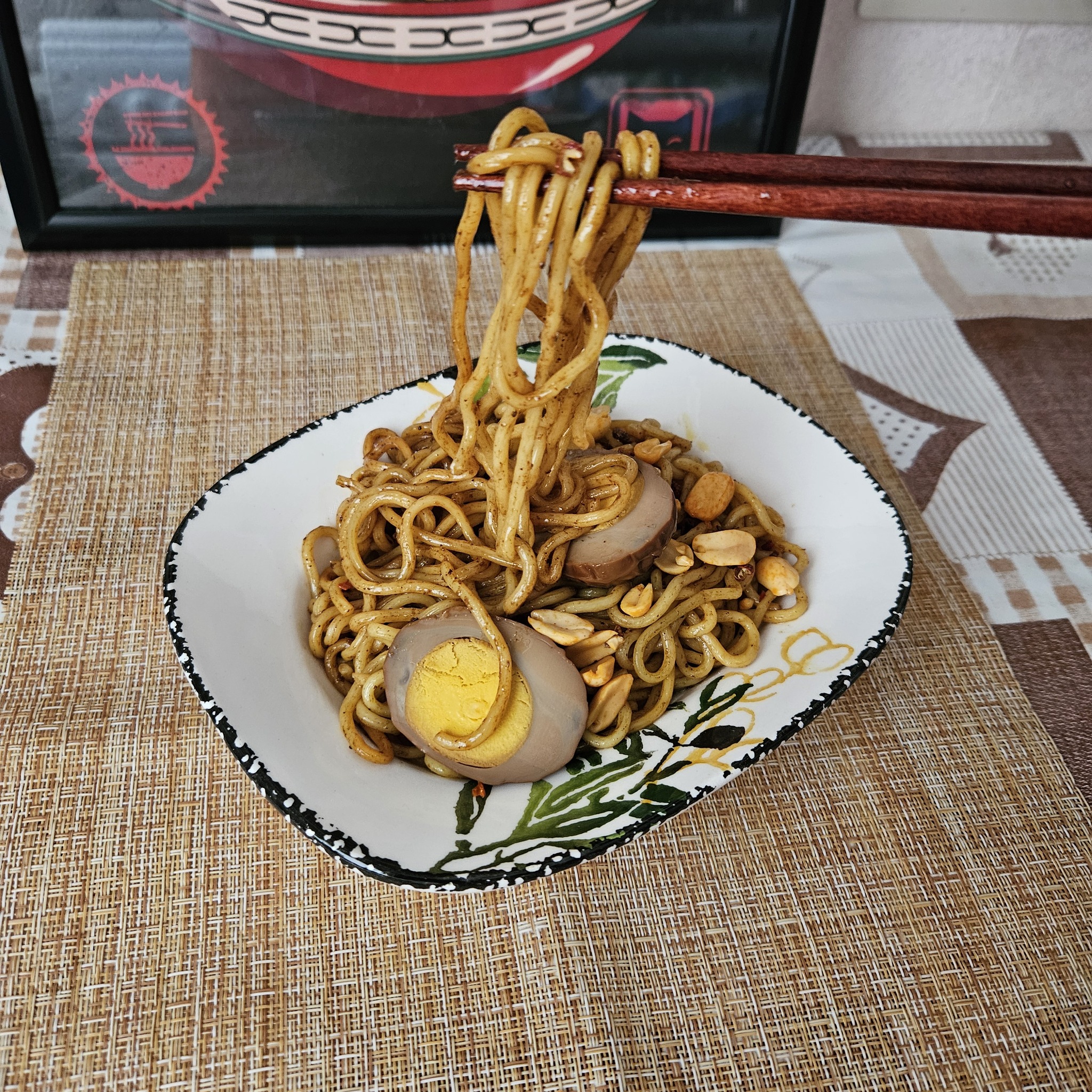 Yingyang weishi Self-heating Noodles with Braised Chicken Flavor - My, Doshirakology, Noodles, Food, Food Review, Beachpacket, Longpost