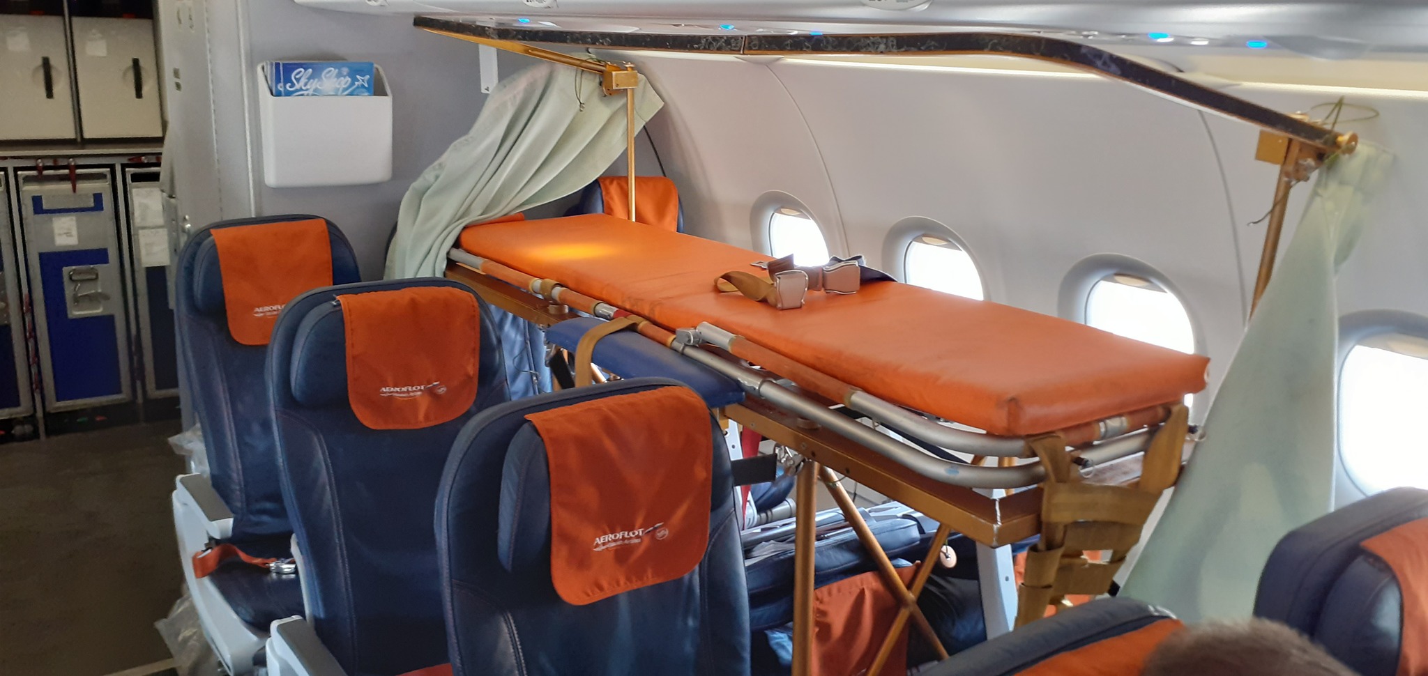 Transformation of the interior for transporting bedridden patients - My, Aviation, Airplane, Flight, Military aviation, civil Aviation, Shipping, Recumbent, Stretcher, Salon, Transformation