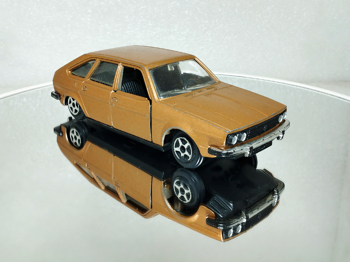 Model of the Renault 30 TS car from the Jet-Car de Norev series in scale 1:43 - My, Collecting, Scale model, Modeling, Collection, Renault, 1:43, the USSR, France, Serzhik Modelist, Overview, Retro car, Retro, Longpost