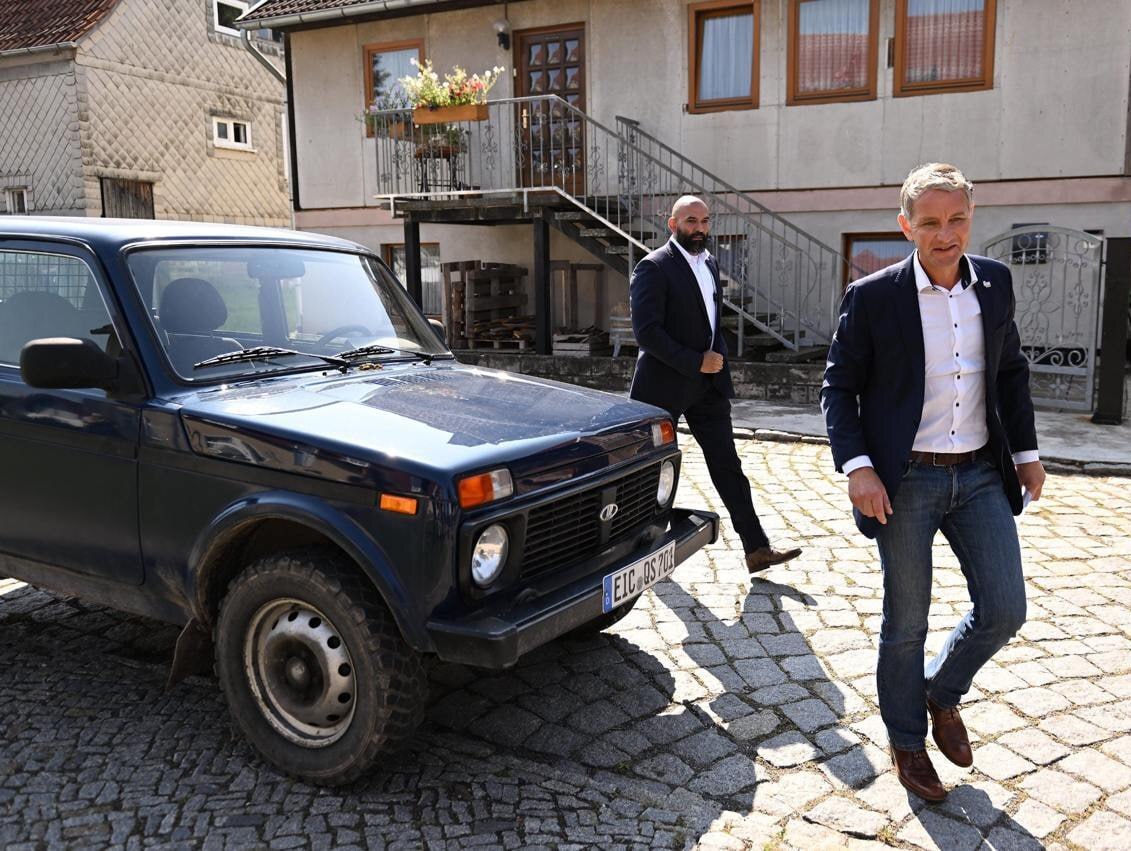 The head of the Alternative for Germany party arrived at the polling station in a Niva - Niva, Germany, Elections, Politics