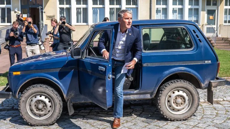 Bjorn Hocke of the Alternative for Germany arrived at the polling station in a Niva - Germany, Elections, 2024, The photo, Niva, Politics