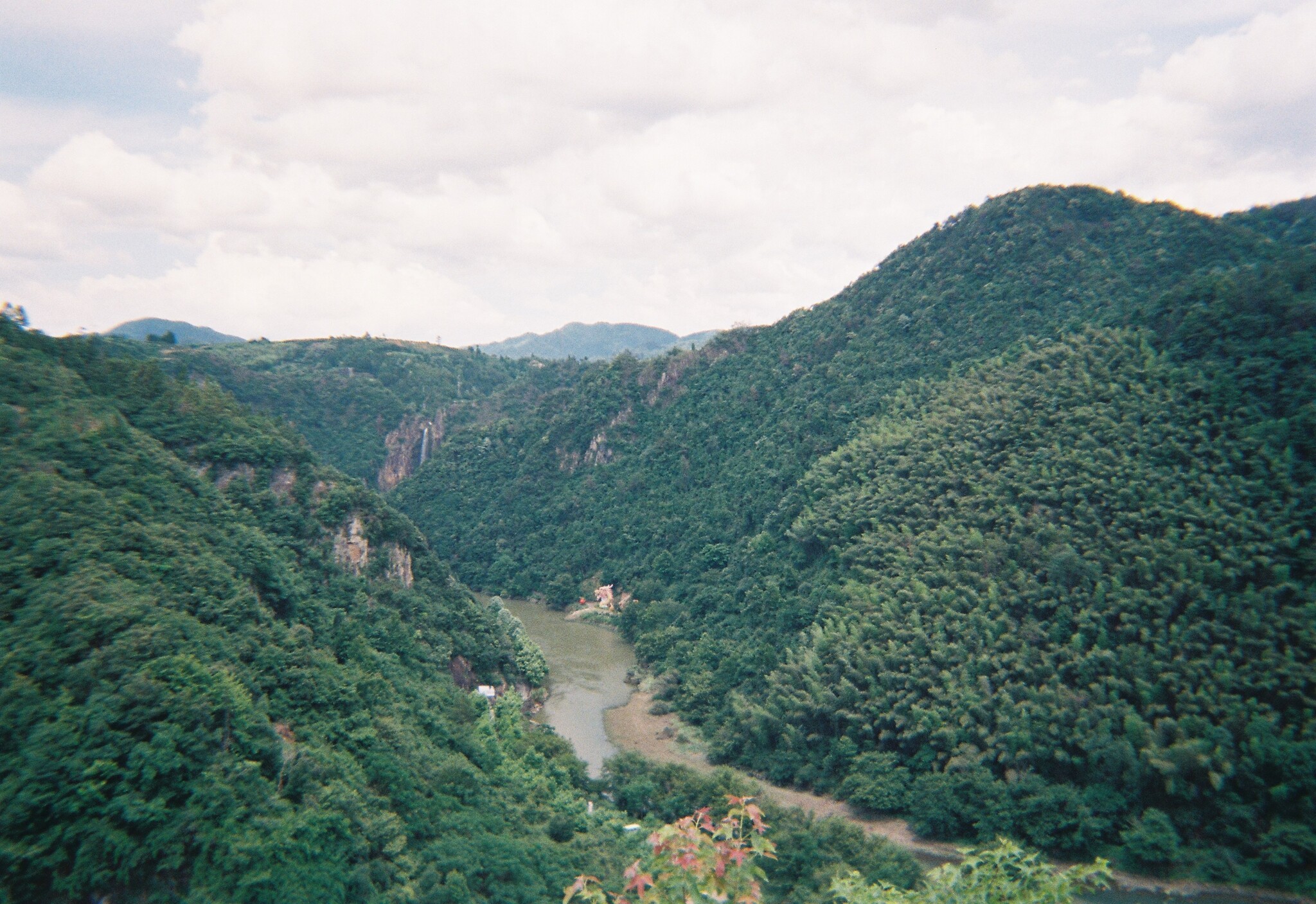 I took the photo with a slipper - My, China, China inside out, Chinese dragon, Photo on sneaker, The photo, Film cameras, Longpost