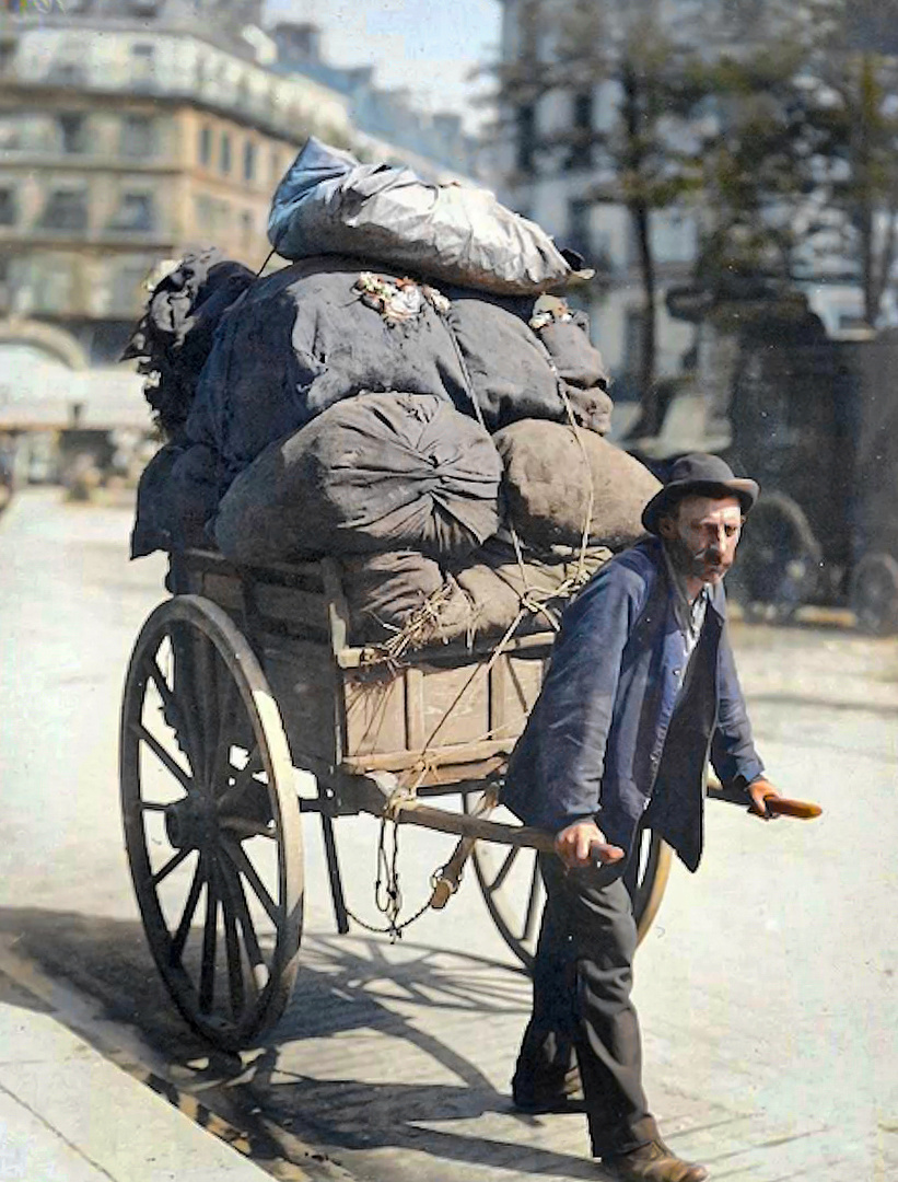 Fragments of History: Interesting and Rare Retro Photos of Europe. 20 Colorized Photos of the 20th Century. Part VI - My, Historical photo, Old photo, The photo, Colorization, Italy, Germany, France, England, Switzerland, Netherlands (Holland), 20th century, Great Britain, Europe, Longpost