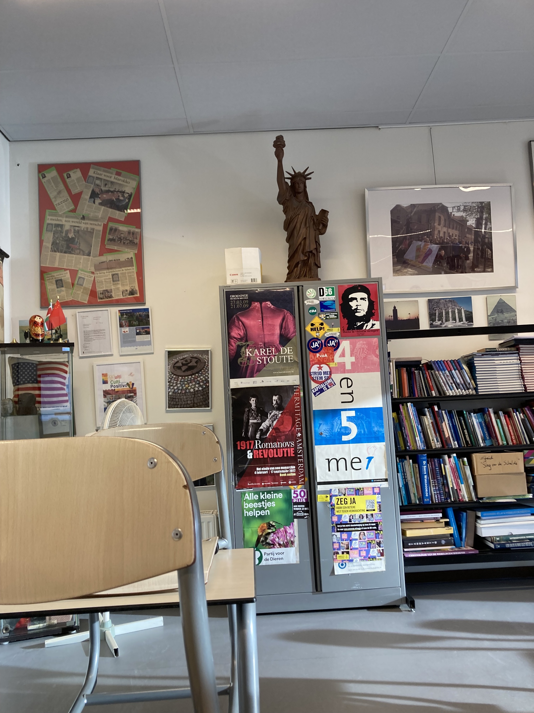 History classroom in a school, Netherlands - My, History (science), School, Cabinet, the USSR, Cards, Longpost