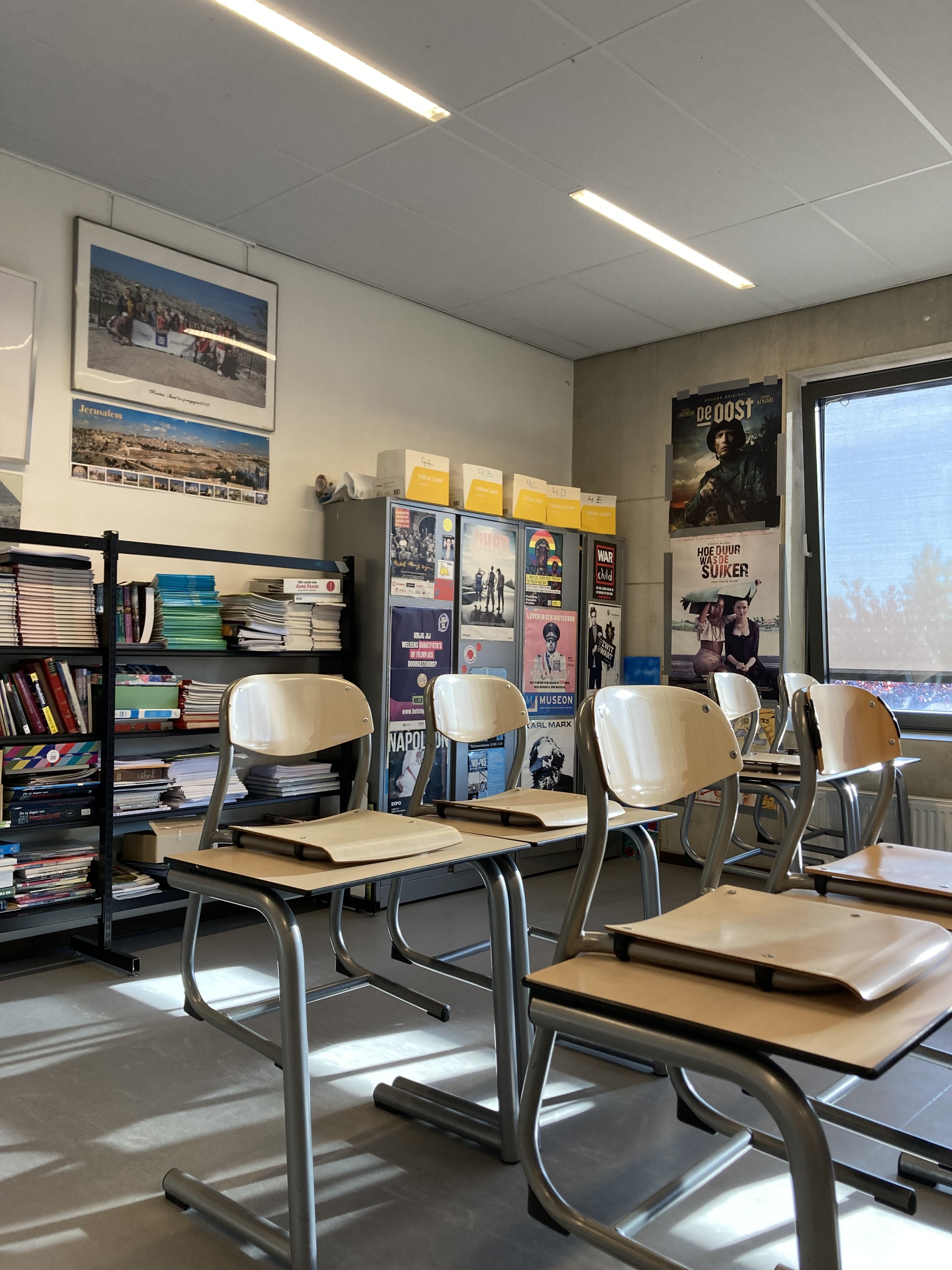 History classroom in a school, Netherlands - My, History (science), School, Cabinet, the USSR, Cards, Longpost