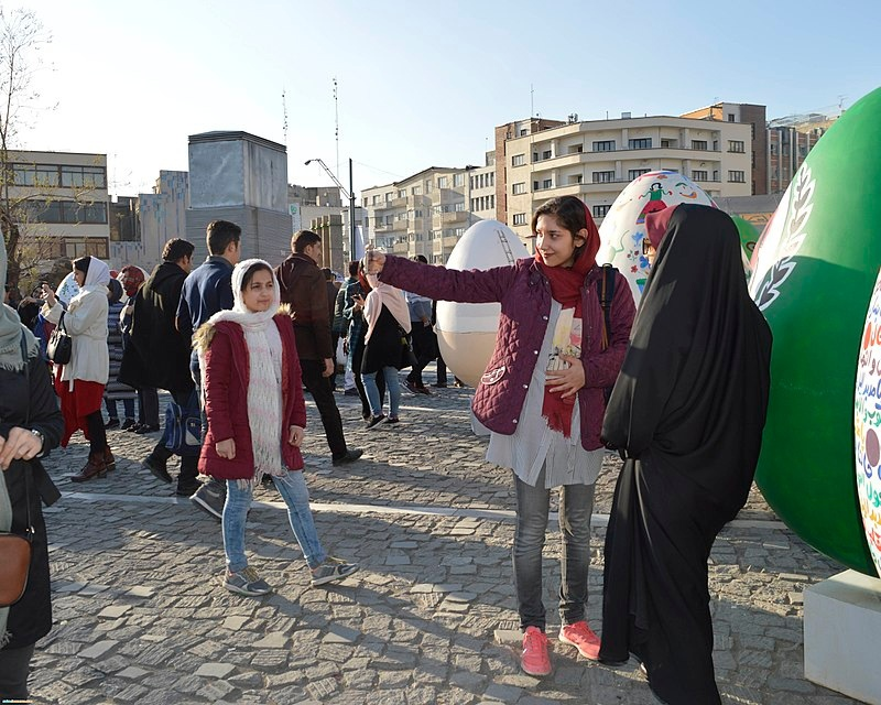 Iran that we lost) - My, Girls, Iran, Youtube, Street photography, Obscurantism, Stereotypes, Reality, Video, Longpost