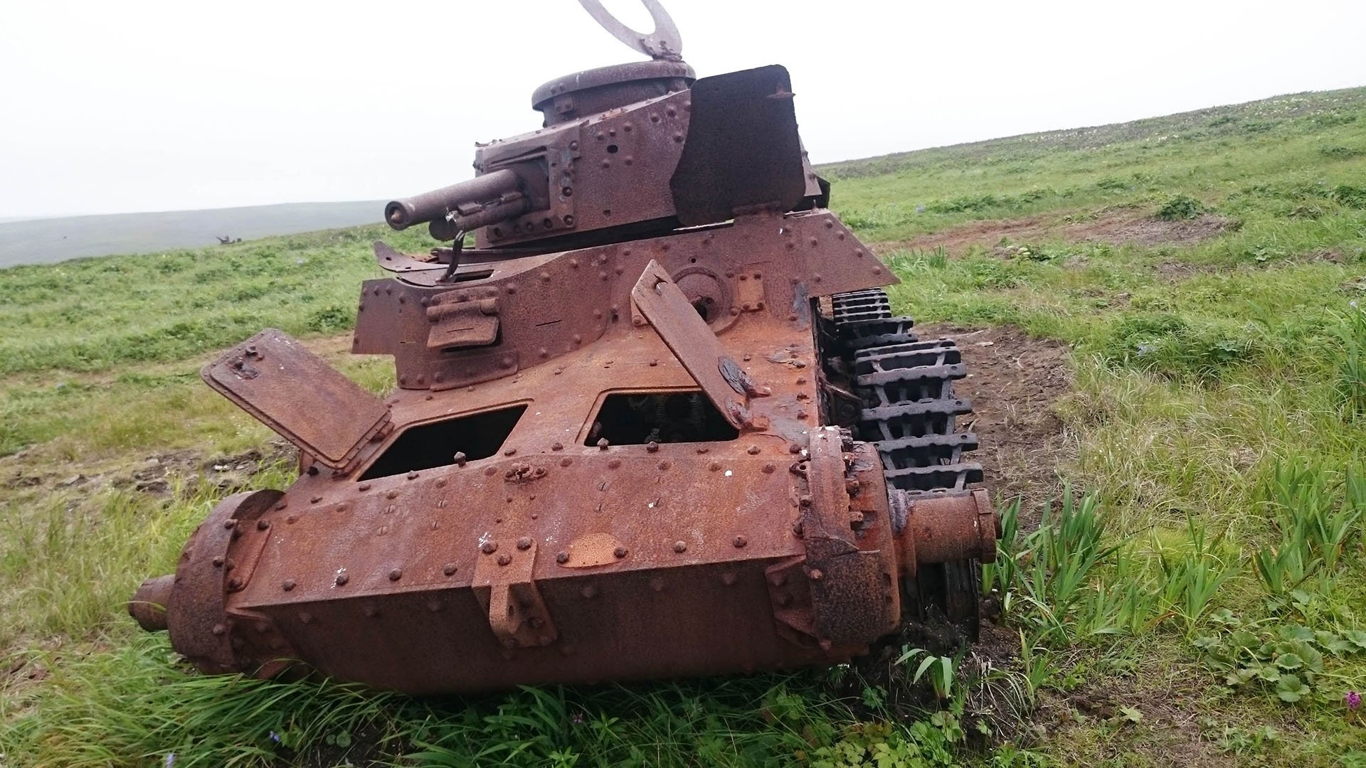 Counterattack by the Japanese 11th Tank Regiment on August 18, 1945. Shumshu Island - Military history, The Second World War, Tanks, Military equipment, Kurile Islands, Armament, The soldiers, the USSR, Japan, Soviet-Japanese War, Longpost