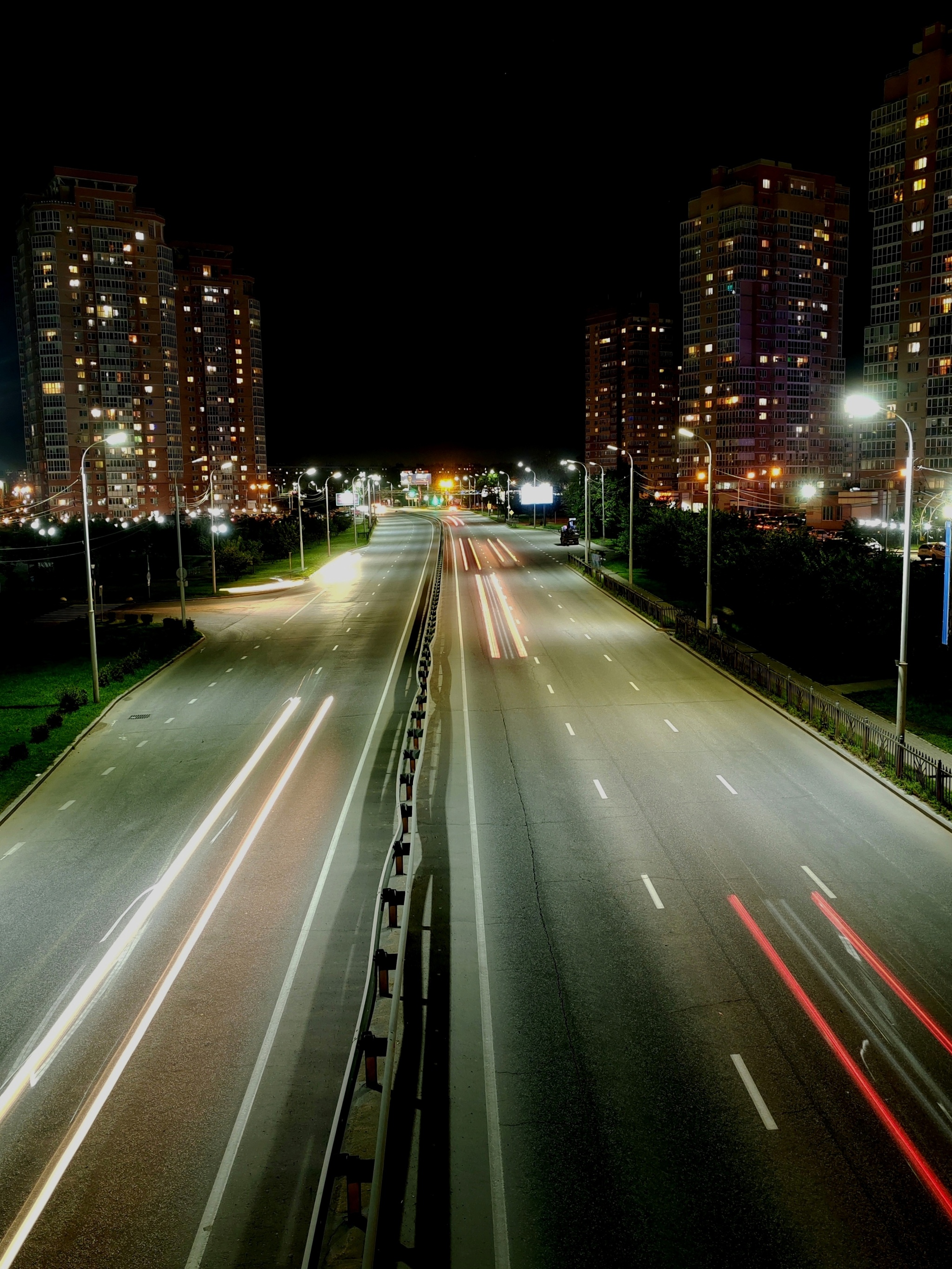 Night Khabarovsk - My, The photo, Khabarovsk, Дальний Восток, Town, Night city, Mobile photography, A bike, Longpost