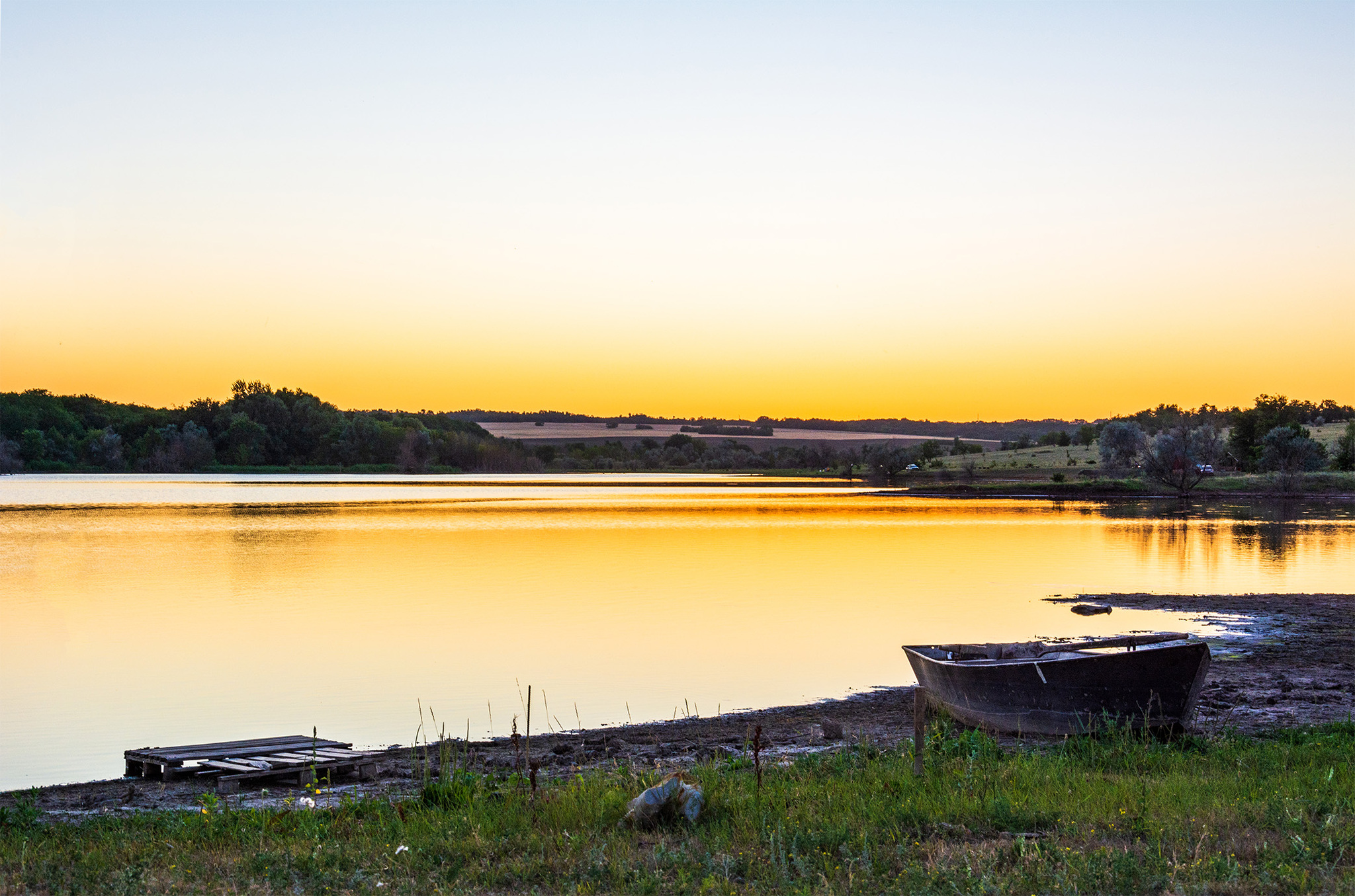 On the rocks... - My, The photo, Nikon, Nature, Landscape, Sunset, Pond, A boat, Beautiful view