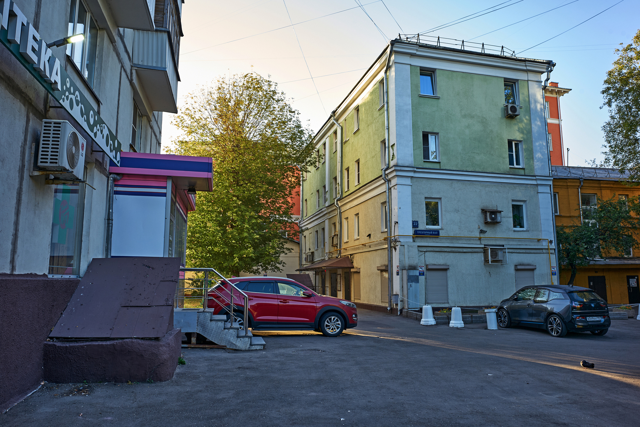 Early morning in Presnensky lanes - My, The photo, Street photography, Moscow, Krasnaya presnya, dawn, City walk, Longpost