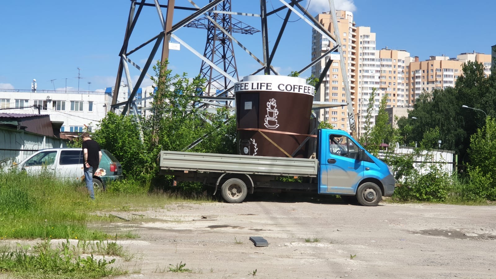 Is it only in St. Petersburg that people don't want to work? The story of how we opened coffee stalls - My, Personal experience, Coffee, Business, Small business, Experience, Life stories, Career, Saint Petersburg, Trade, Failure, Video, Vertical video, Longpost, Services, Entrepreneurship