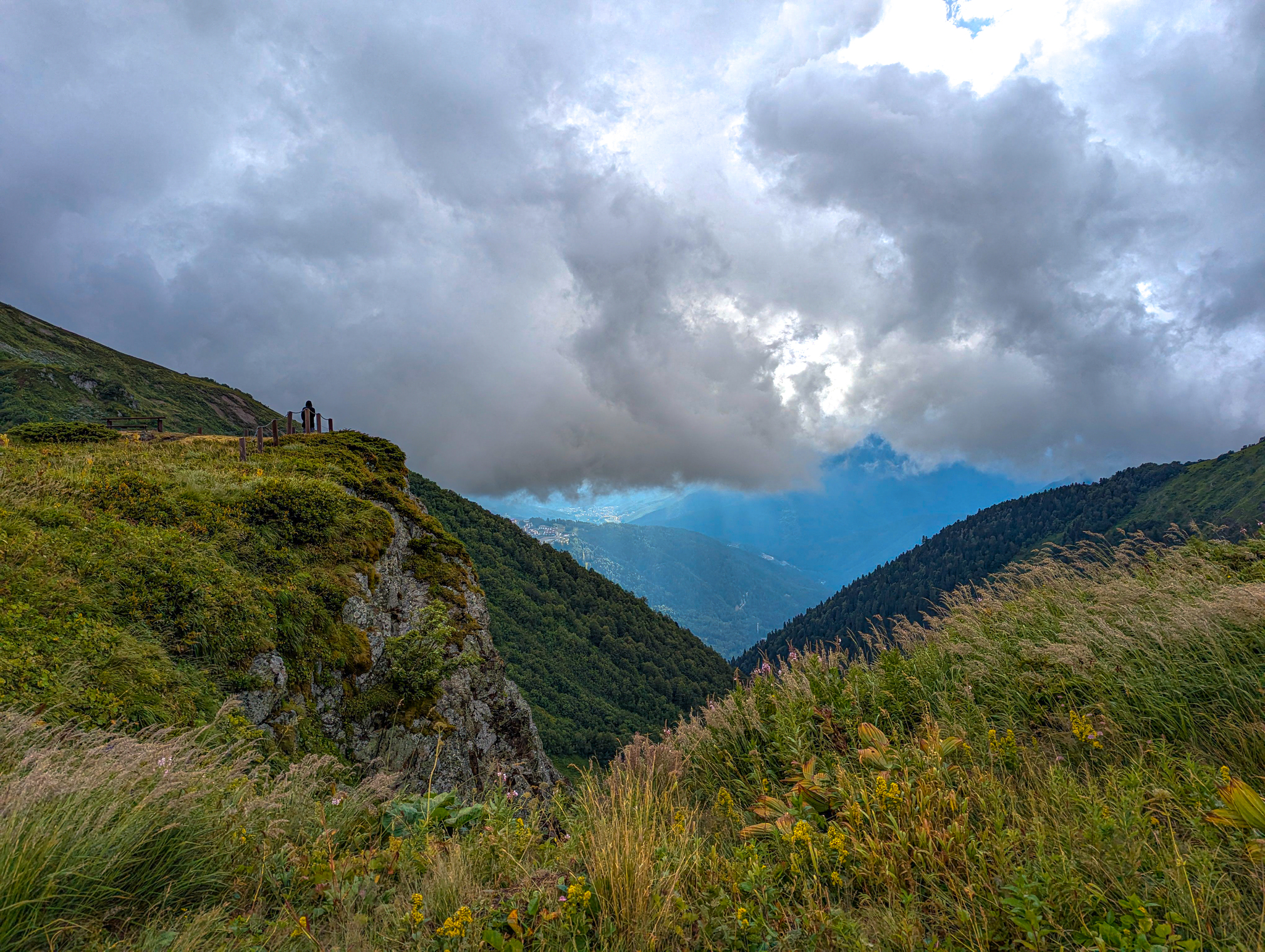 Bzerpinsky Cornice and Lake Maloe - My, Sochi, Hike, Bzerpen cornice, Krasnaya Polyana, Relaxation, Camping, Caucasus, Lake, Longpost