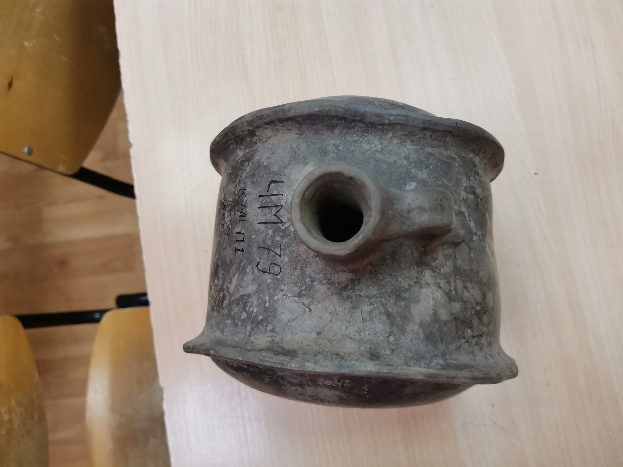 This strange vessel was found during excavations of the Chertovitsky burial ground in 1979 - My, Archeology, Nauchpop, Longpost