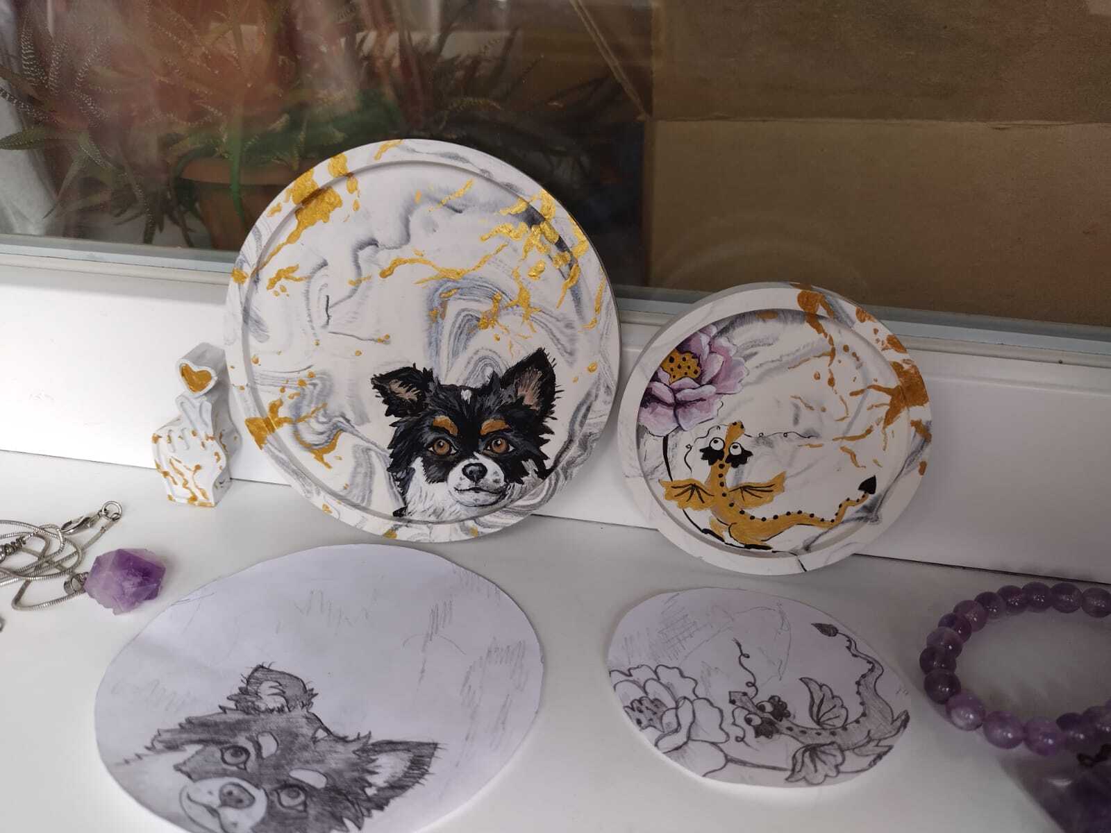 Pixel and Co on plaster - My, Animalistics, Traditional art, Drawing, Dog, Pets, Gypsum products, Gypsum casting, Gypsum, Acrylic, Stand, Chihuahua, The Dragon, Peonies, Marble, Art, Handmade, With your own hands, Video, Vertical video, Longpost