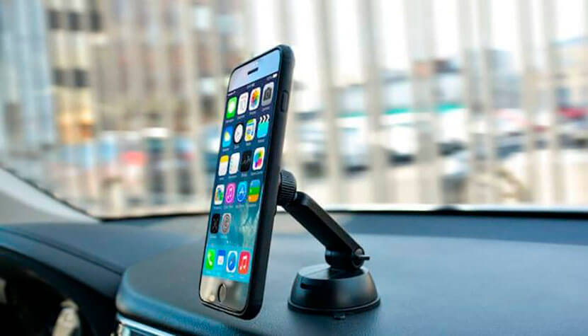 Firm and neat: choosing a holder for a smartphone in a car - My, Transport, Motorists, Useful, Car, Auto, Smartphone, Holder, Гаджеты, Driver, Safety, Tuning, Informative, Spare parts, Longpost