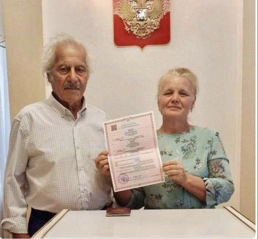 In Rostov-on-Don, a 92-year-old Russian got married for the first time in his life - Humor, Relationship, Bachelor, Marriage