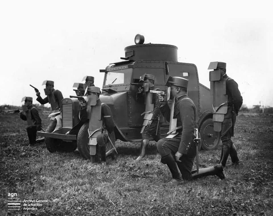 Photos and interesting_66 - Old photo, Historical photo, Military history, Protection, Armored vehicle, Armor, Corset, Pedal horse, Telegram (link), VKontakte (link), Longpost