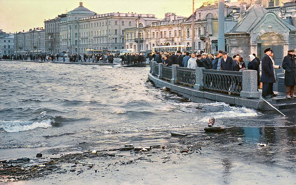 Подборка простых и потрясающих фотографий эпохи СССР. 20 раскрашенных фотографий, Часть VIII - Моё, Старое фото, Историческое фото, Фотография, СССР, Сделано в СССР, Детство в СССР, Колоризация, 60-е, 70-е, 80-е, 50-е, Длиннопост