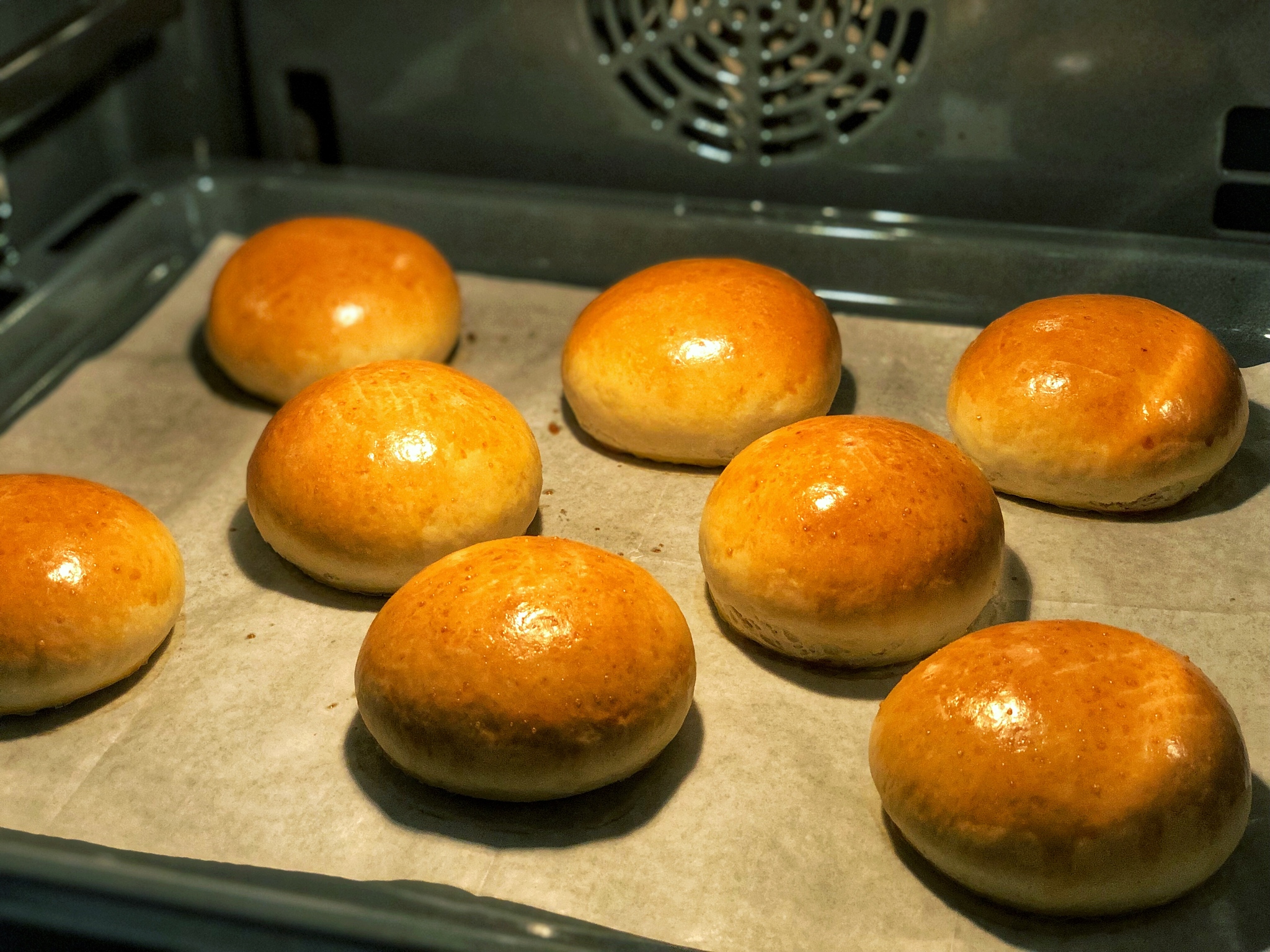 Burger buns: milk and butter - My, Cooking, Recipe, Food, Men's cooking, Bakery products, Burger, Buns, Dough, Yeast dough, Cheeseburger, Longpost