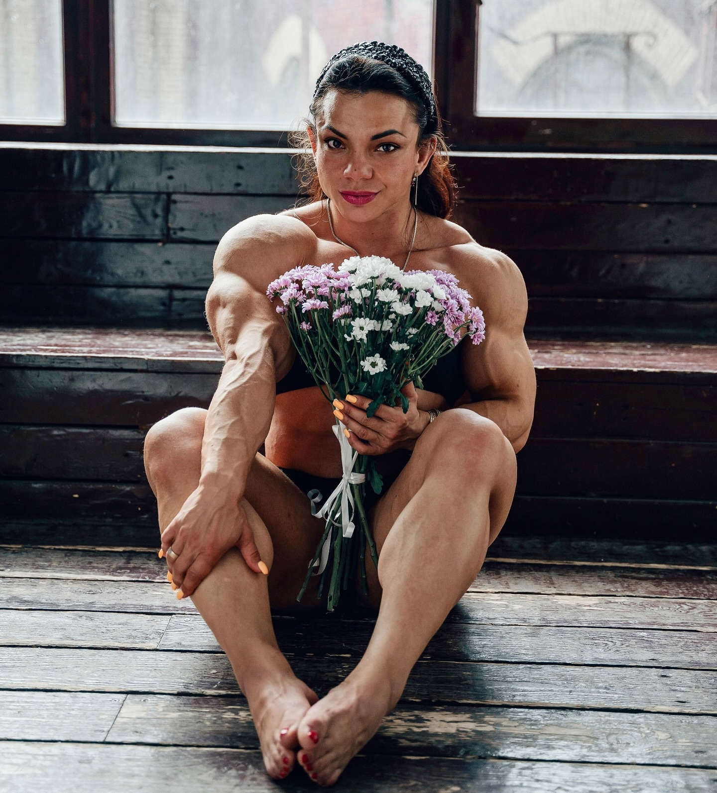 Nastya Leonova - Anastasia Leonova, Bodybuilders, Sports girls, Strong girl, Girls, Muscle, Body-building, The photo, Flowers, Video, Vertical video, Longpost