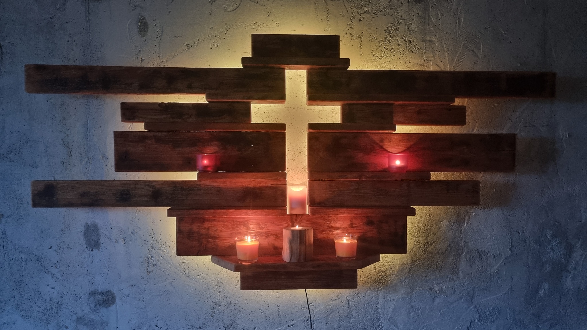 Cross. Wall panel. Solid wood. Larch board - My, Decor, Wood products, Cross, Interior, Panel, Interior Design, Woodworking, Master, Carpenter, Solid wood, Board, Furniture, Workshop, Linseed oil, LED Strip Light, Video, Longpost