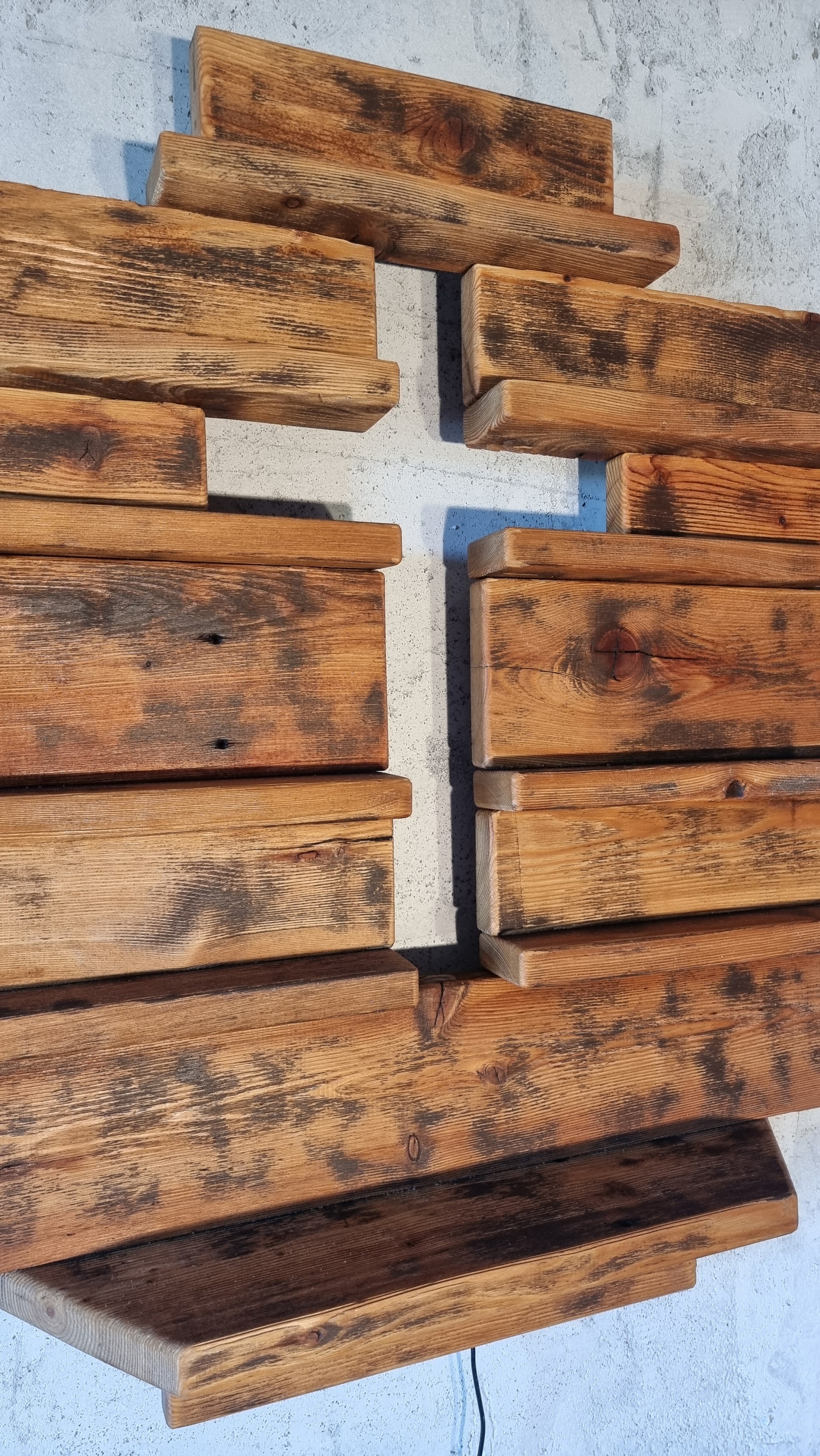 Cross. Wall panel. Solid wood. Larch board - My, Decor, Wood products, Cross, Interior, Panel, Interior Design, Woodworking, Master, Carpenter, Solid wood, Board, Furniture, Workshop, Linseed oil, LED Strip Light, Video, Longpost