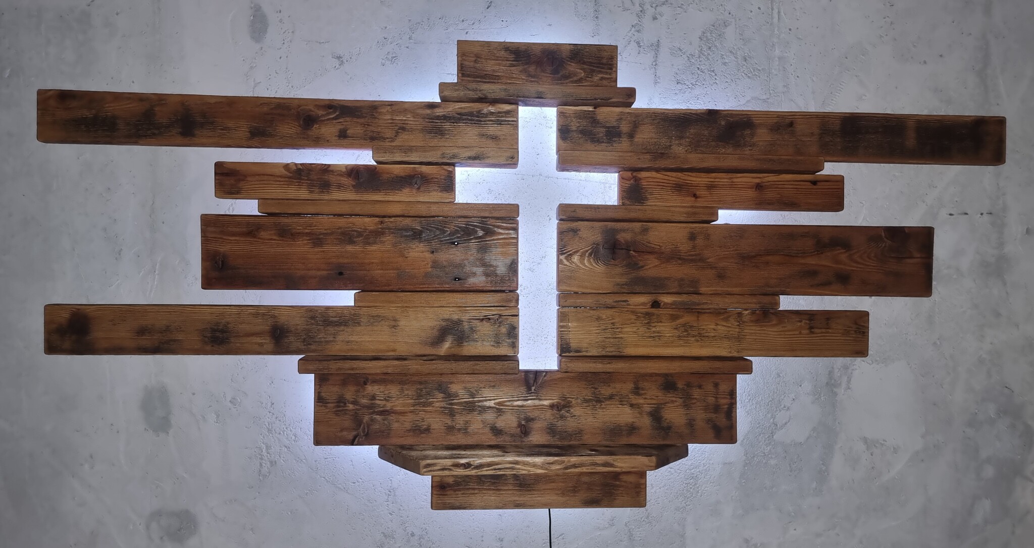 Cross. Wall panel. Solid wood. Larch board - My, Decor, Wood products, Cross, Interior, Panel, Interior Design, Woodworking, Master, Carpenter, Solid wood, Board, Furniture, Workshop, Linseed oil, LED Strip Light, Video, Longpost