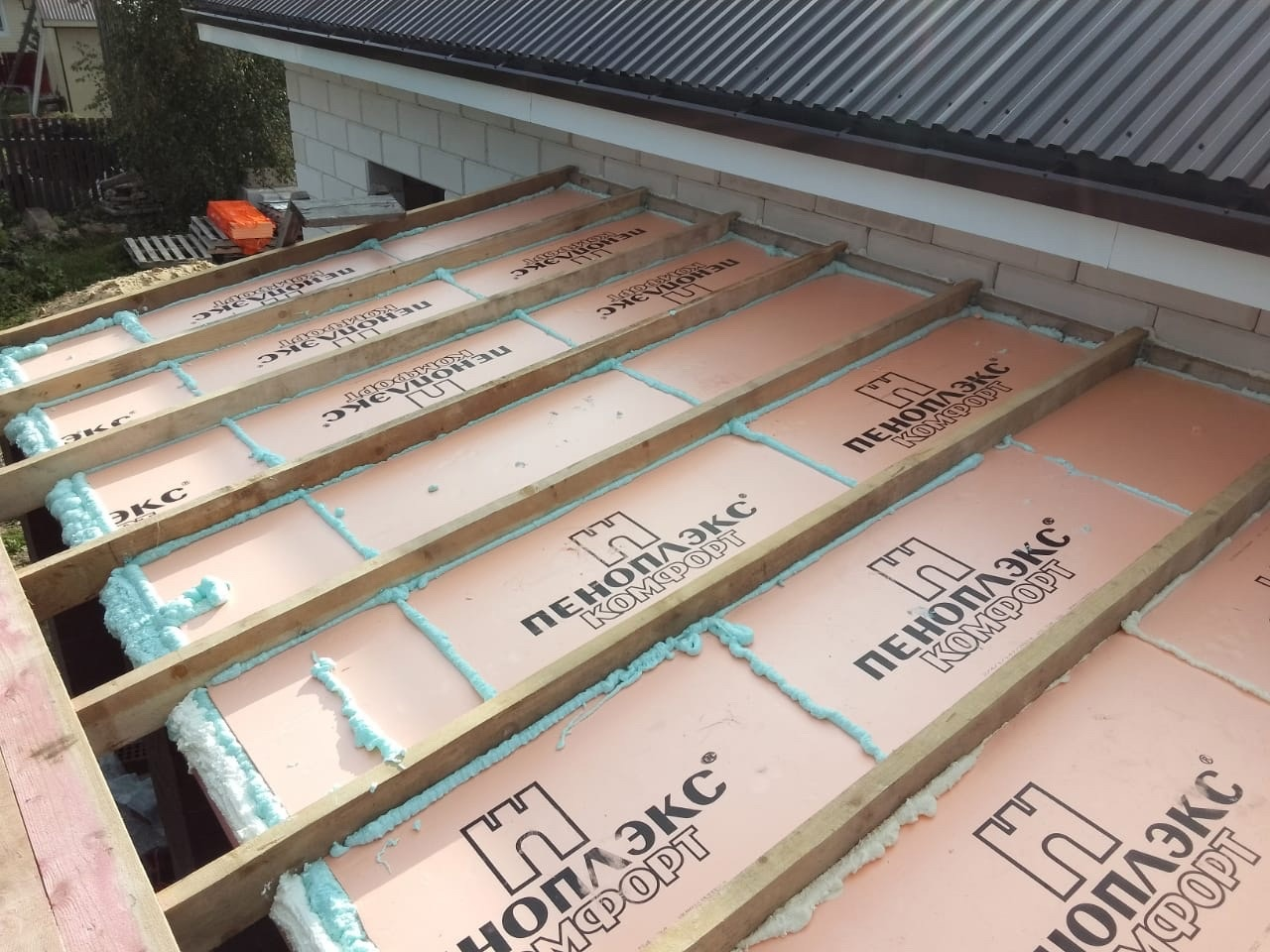 On one of our projects Turnkey House we started installing the roof - My, Building, All about private construction, Porch, Brigade, Builders, Home construction, Longpost