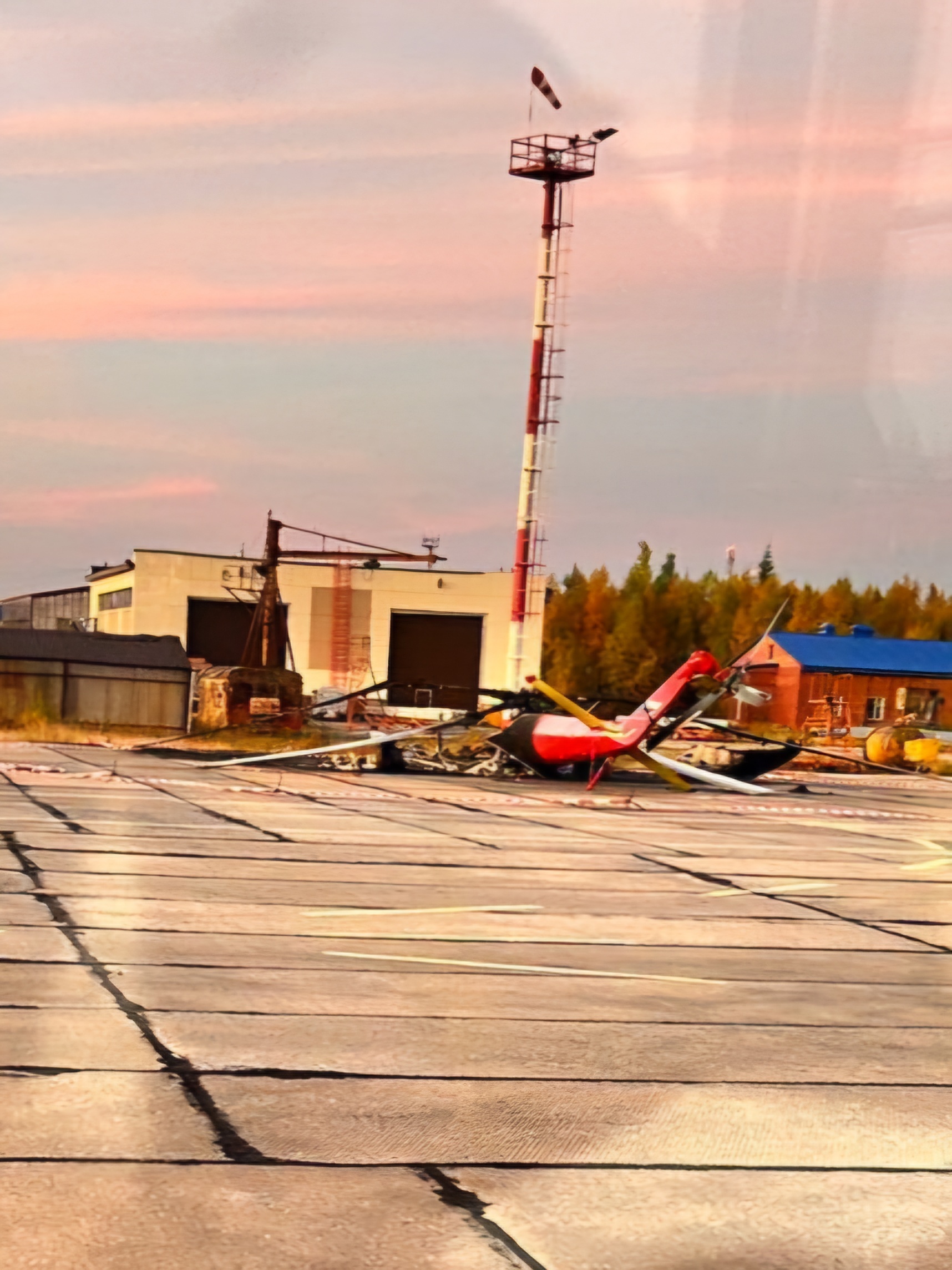 Малолетки сожгли вертолёт в Ноябрьске - ЯНАО, Ноябрьск, Поджог, Вертолет, Гражданская авиация, Длиннопост