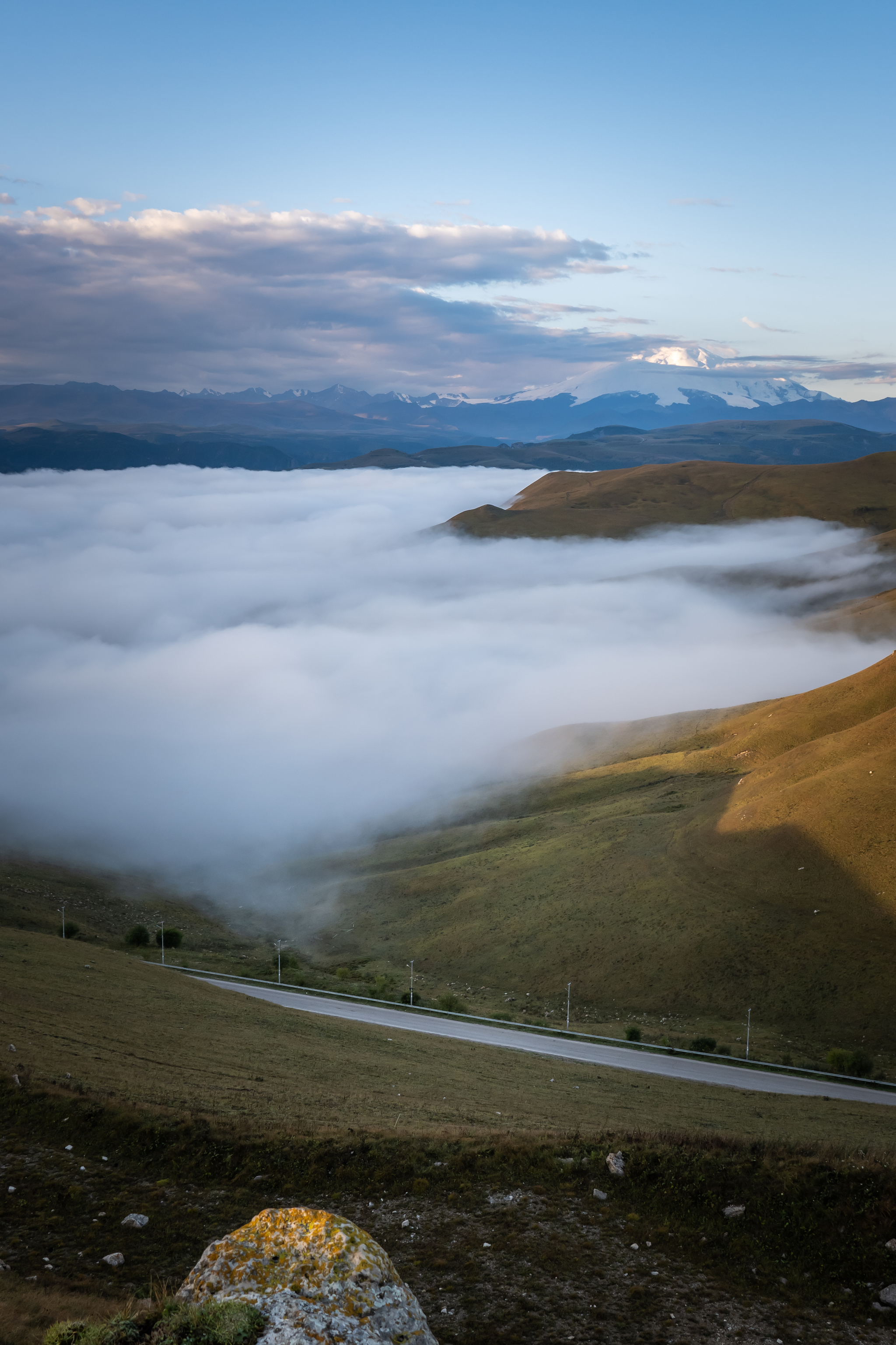 On the way to the Dzhily-su tract - My, The mountains, Caucasus mountains, Fog, Beautiful view, Jily-Su, Longpost