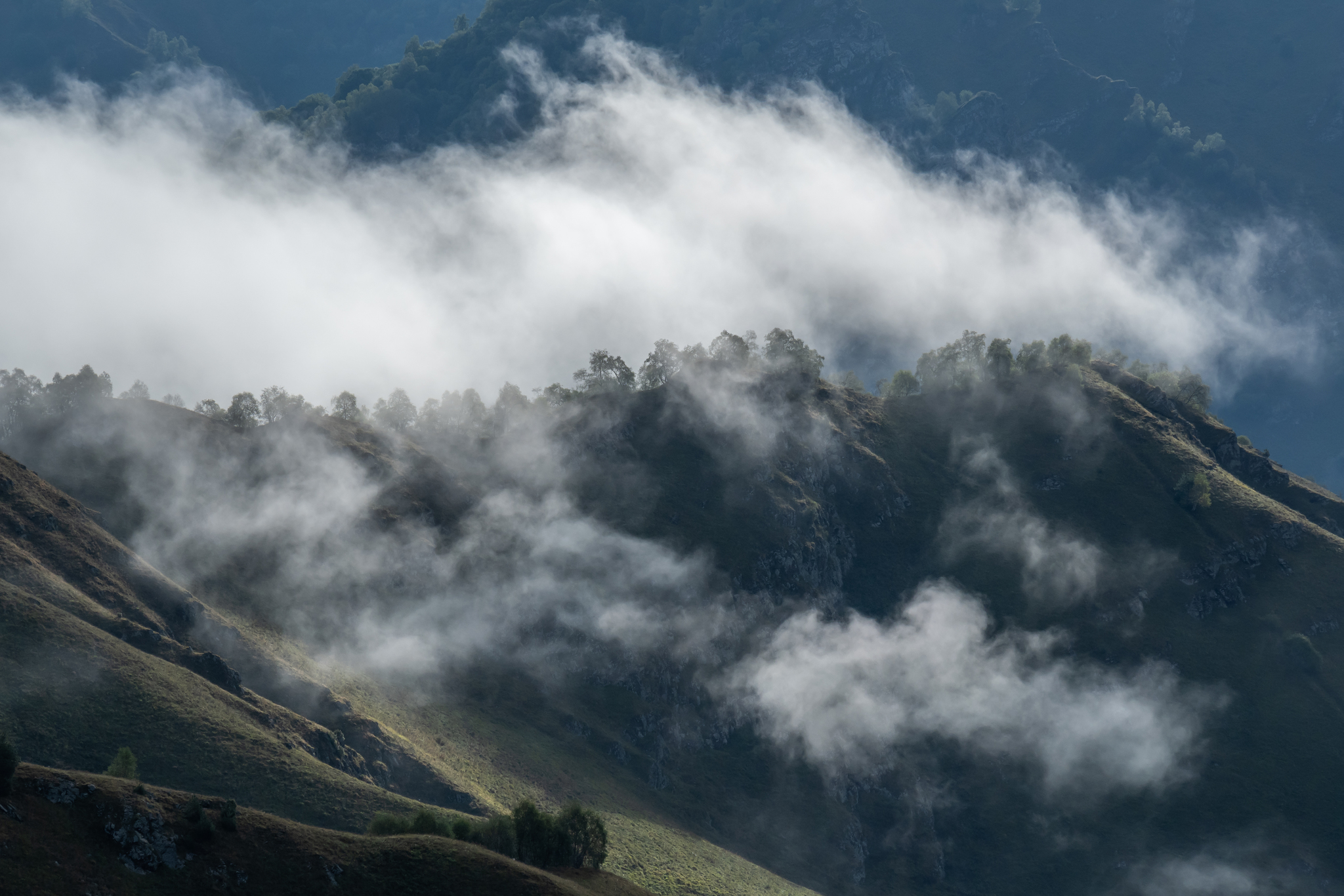 On the way to the Dzhily-su tract - My, The mountains, Caucasus mountains, Fog, Beautiful view, Jily-Su, Longpost