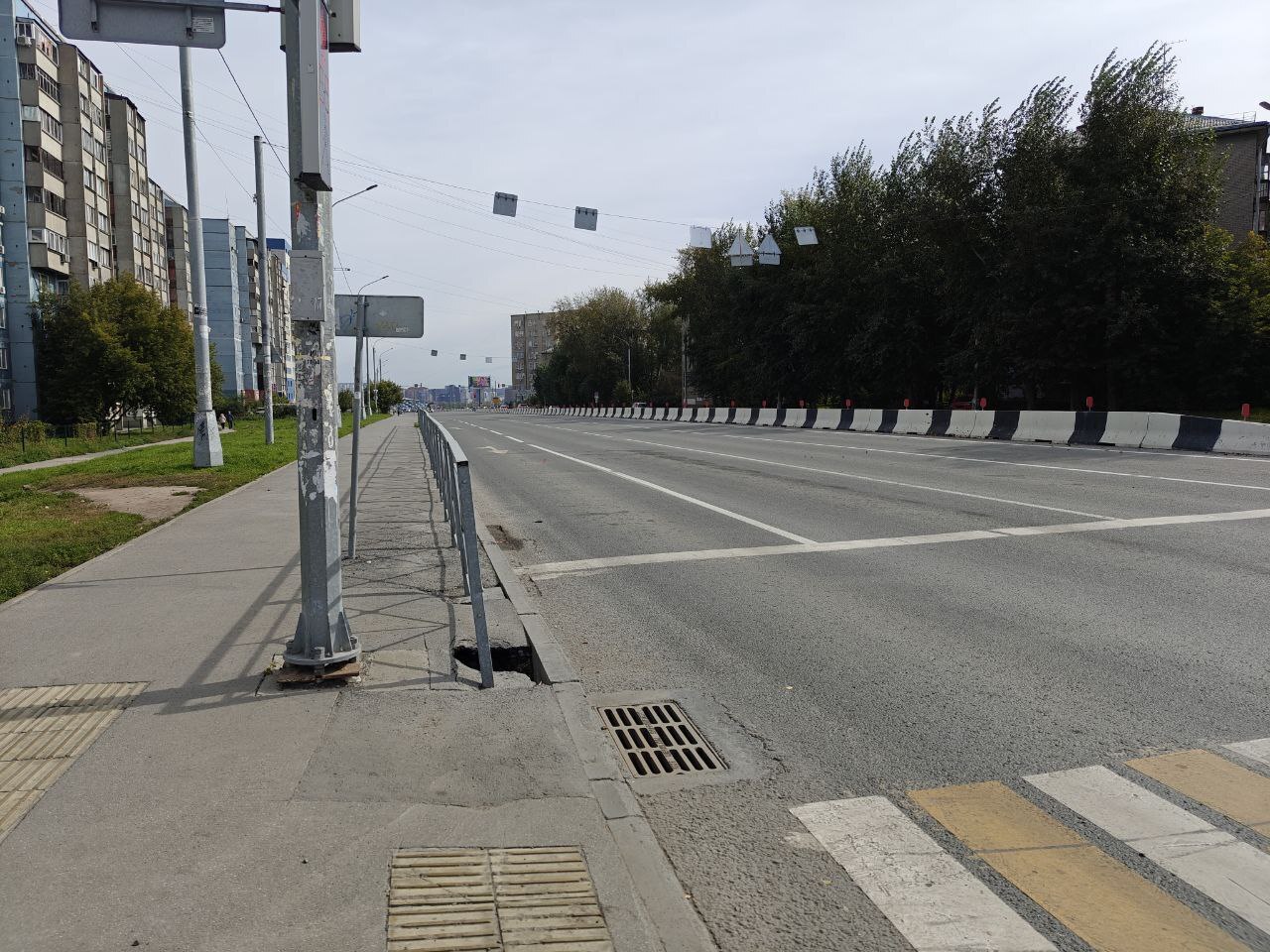 Virtual Repair: How I “Defeated” a Hole in the Asphalt in a Minute - My, Negative, Russia, Novosibirsk, Appendix, Public services, Road, Artificial Intelligence, Humor, Repair, Housing and communal services, Officials, Trolling, Longpost