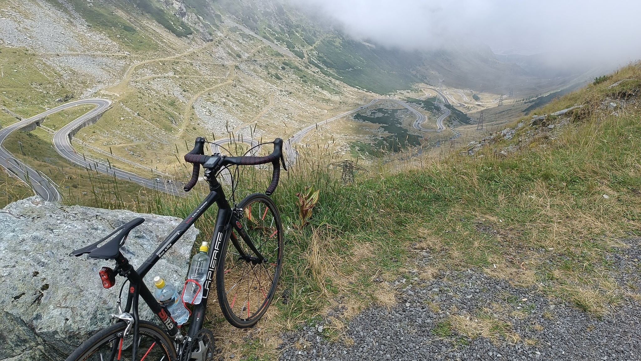 Transfagarasan by bike - My, A bike, TransfageraЕџ, Romania, Bike ride, Camping, Cyclist, Bike trip, Video, Longpost