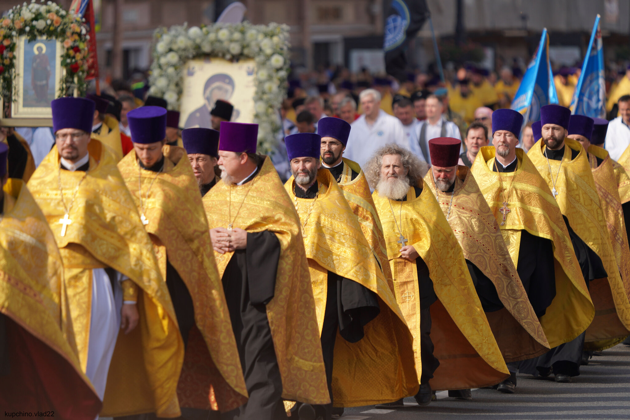 Religious procession along Nevsky Prospect, September 12, 2024 - My, The photo, Saint Petersburg, Nevsky Prospect, Procession, Longpost