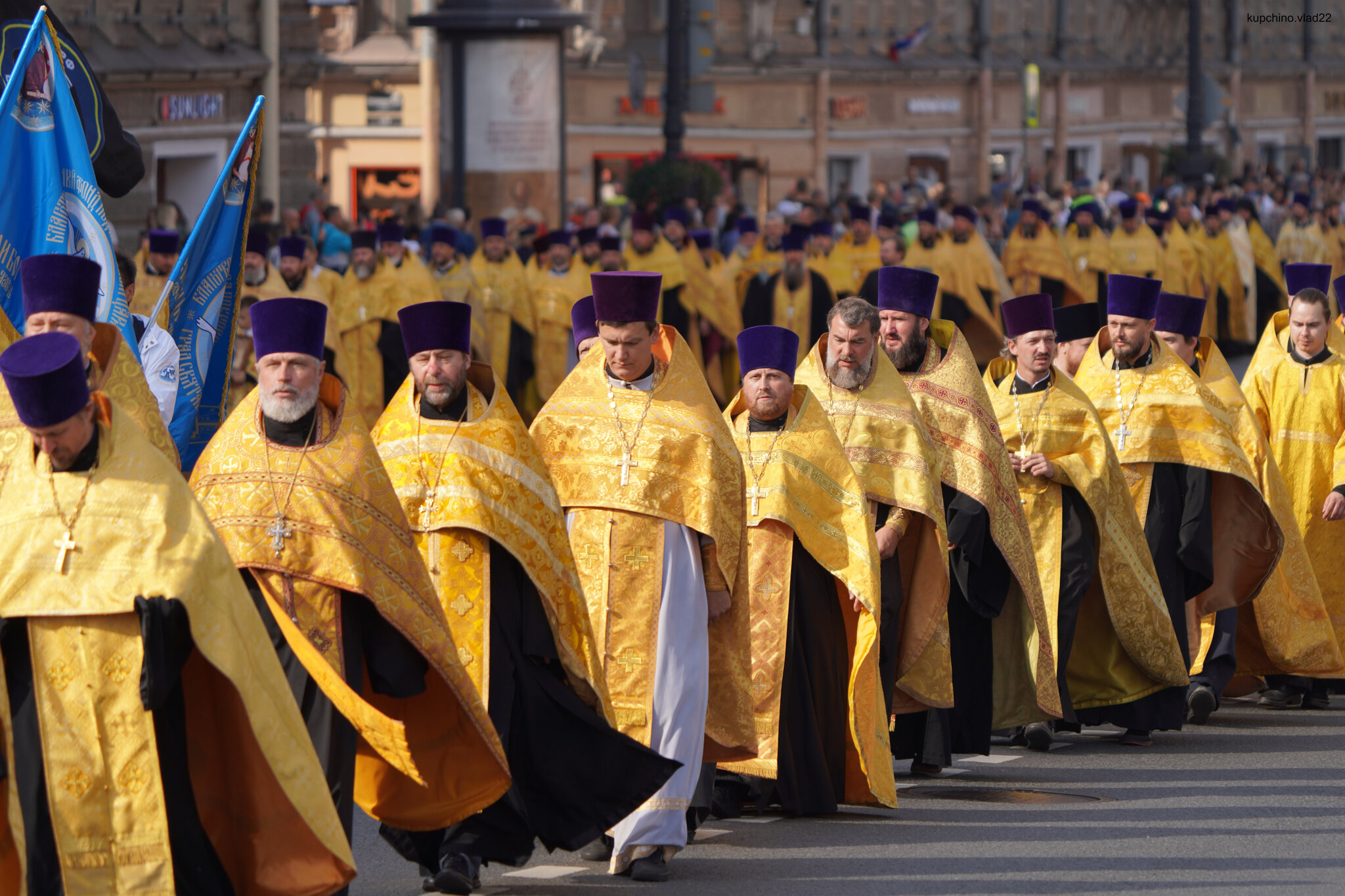 Religious procession along Nevsky Prospect, September 12, 2024 - My, The photo, Saint Petersburg, Nevsky Prospect, Procession, Longpost