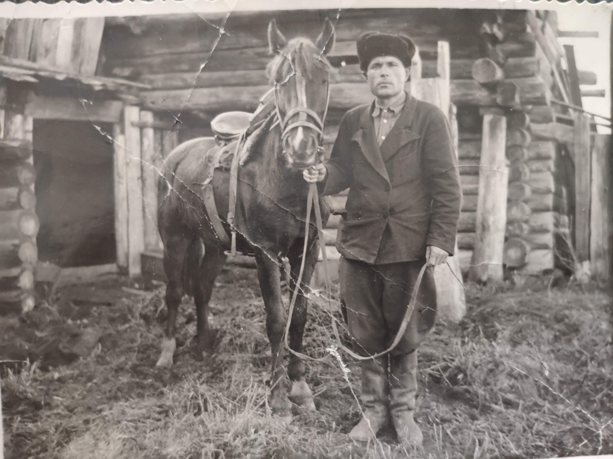 Residents of the village of Byngi and the village of Vorob'i (Nevyansky district) 1954 - the USSR, Black and white photo, 1954, Nevyansk, Longpost