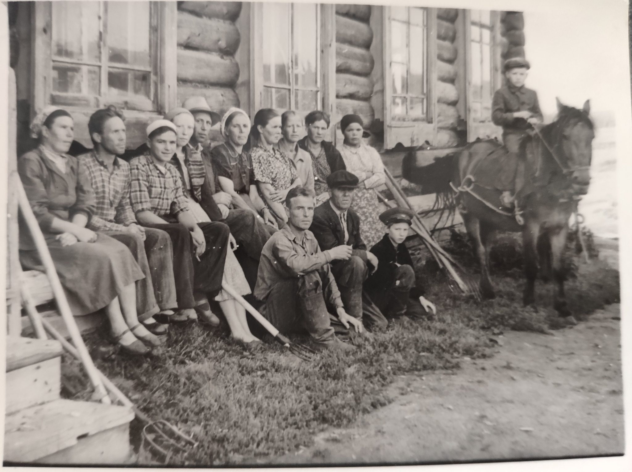 Residents of the village of Byngi and the village of Vorob'i (Nevyansky district) 1954 - the USSR, Black and white photo, 1954, Nevyansk, Longpost