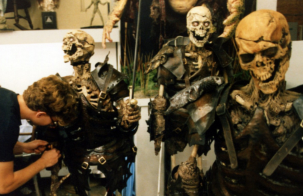 How the film Evil Dead 3. Army of Darkness was filmed: stills from the set and 17 interesting facts about the film - Evil Dead, Horror, Actors and actresses, Spoiler, Photos from filming, Yandex Zen, Yandex Zen (link), Longpost, Repeat