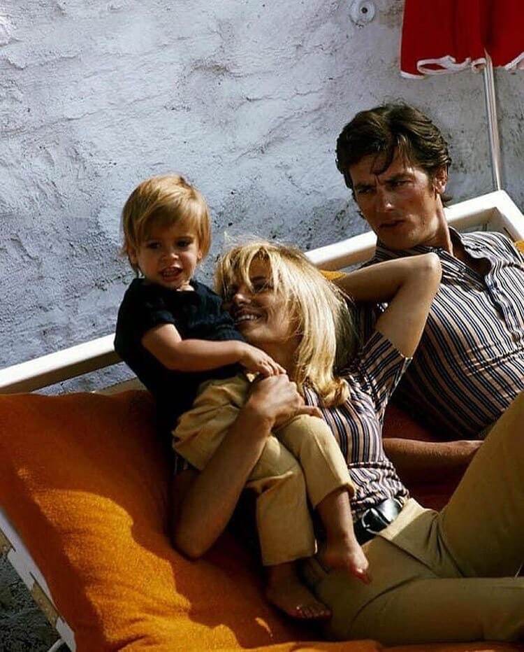 Allen Delon on holiday with his family. Saint-Tropez, 1966 - The photo, Alain Delon, Actors and actresses, France, Saint-Tropez, 1966, Longpost