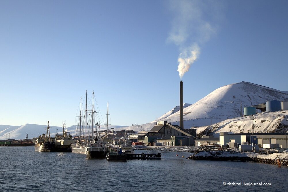 Longyearbyen: A City Where You Can't Give Birth, Die, or Have Cats - My, Travels, Longyearbyen, The photo, Norway, Arctic, Spitsbergen, Longpost