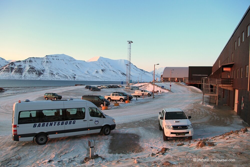 Longyearbyen: A City Where You Can't Give Birth, Die, or Have Cats - My, Travels, Longyearbyen, The photo, Norway, Arctic, Spitsbergen, Longpost