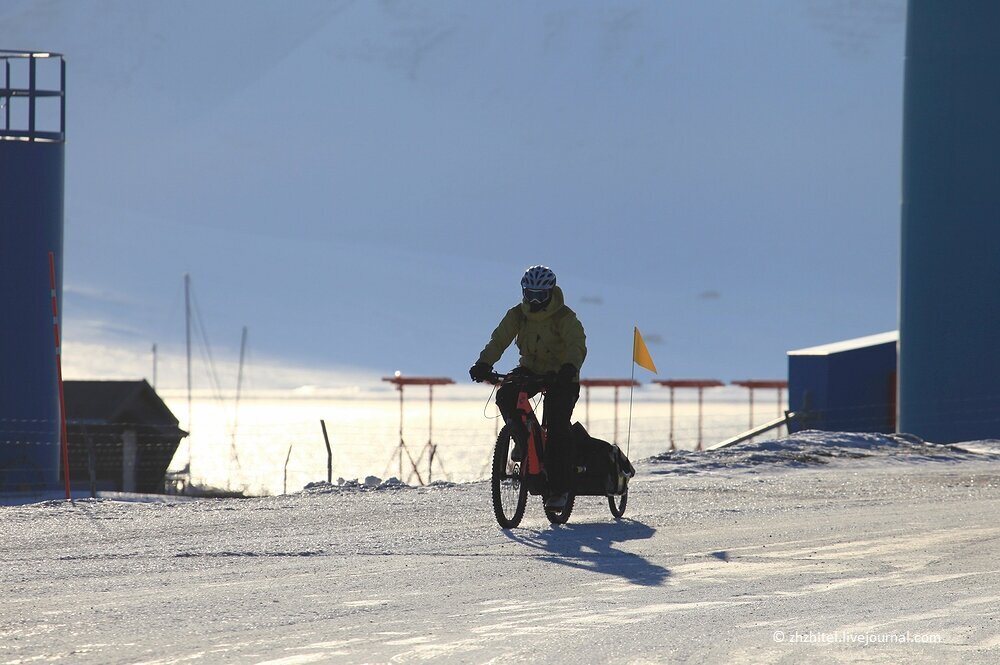 Longyearbyen: A City Where You Can't Give Birth, Die, or Have Cats - My, Travels, Longyearbyen, The photo, Norway, Arctic, Spitsbergen, Longpost