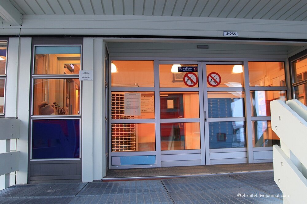 Longyearbyen: A City Where You Can't Give Birth, Die, or Have Cats - My, Travels, Longyearbyen, The photo, Norway, Arctic, Spitsbergen, Longpost